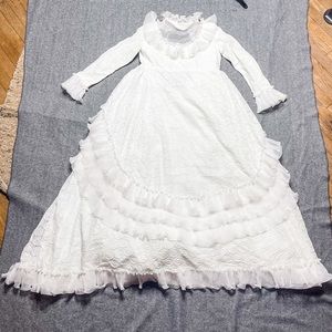 NWT Vintage 1970 Lace Wedding Dress with Sleeves size 10 modern day 4
